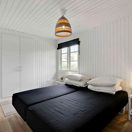 Nyistandsat Sommerhus Med Kaerlighed Og Sjael Kyndelose Luaran gambar