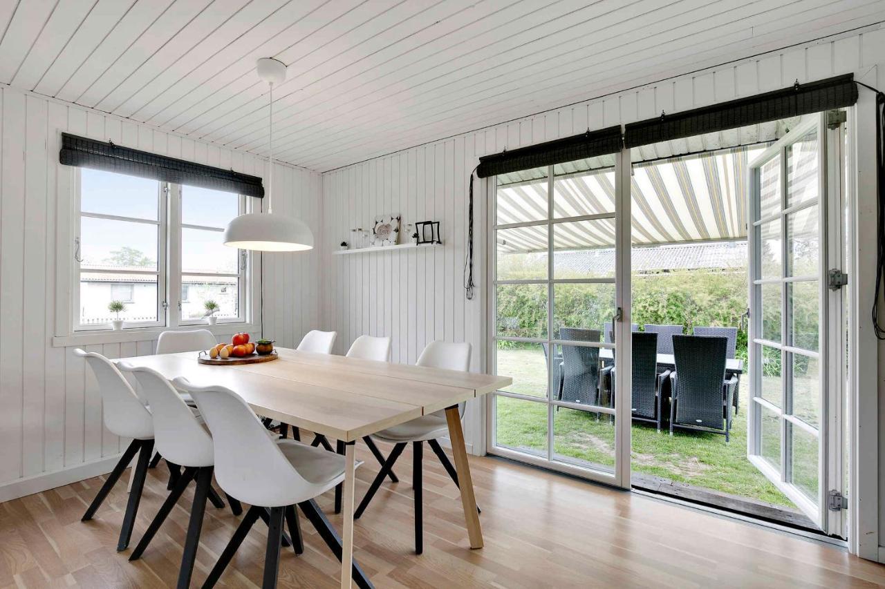 Nyistandsat Sommerhus Med Kaerlighed Og Sjael Kyndelose Luaran gambar
