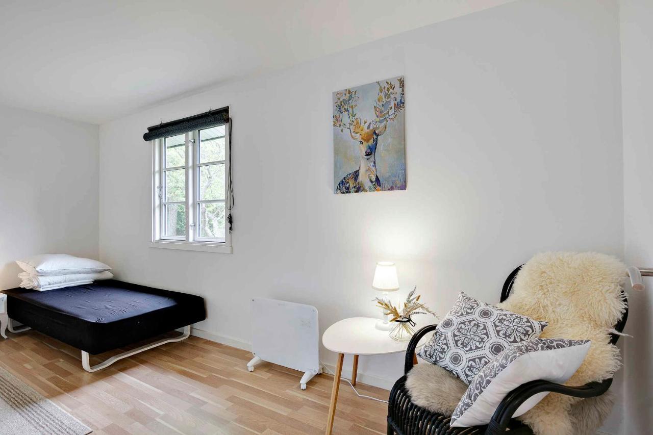 Nyistandsat Sommerhus Med Kaerlighed Og Sjael Kyndelose Luaran gambar